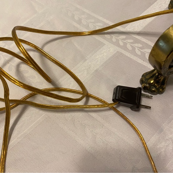 Elegant Gold Table Lamp brass vintage Regency style. No lampshade - Picture 12 of 16